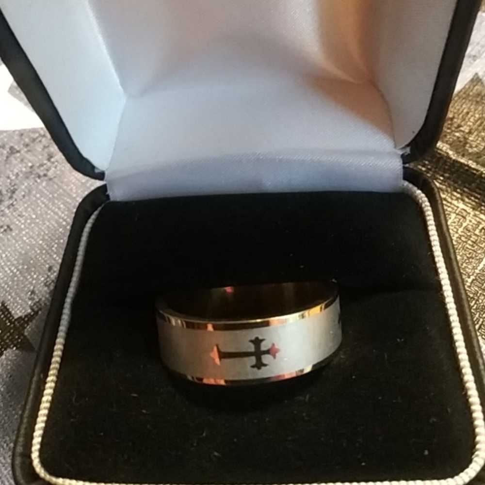 Mens Christian Cross Ring/Wedding Band